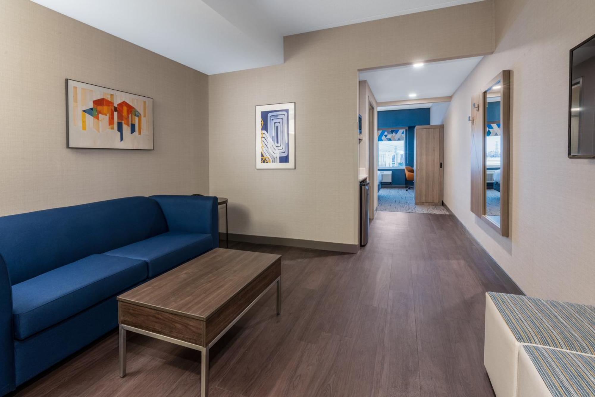 Holiday Inn Express & Suites Vaughan-Southwest By Ihg Εξωτερικό φωτογραφία