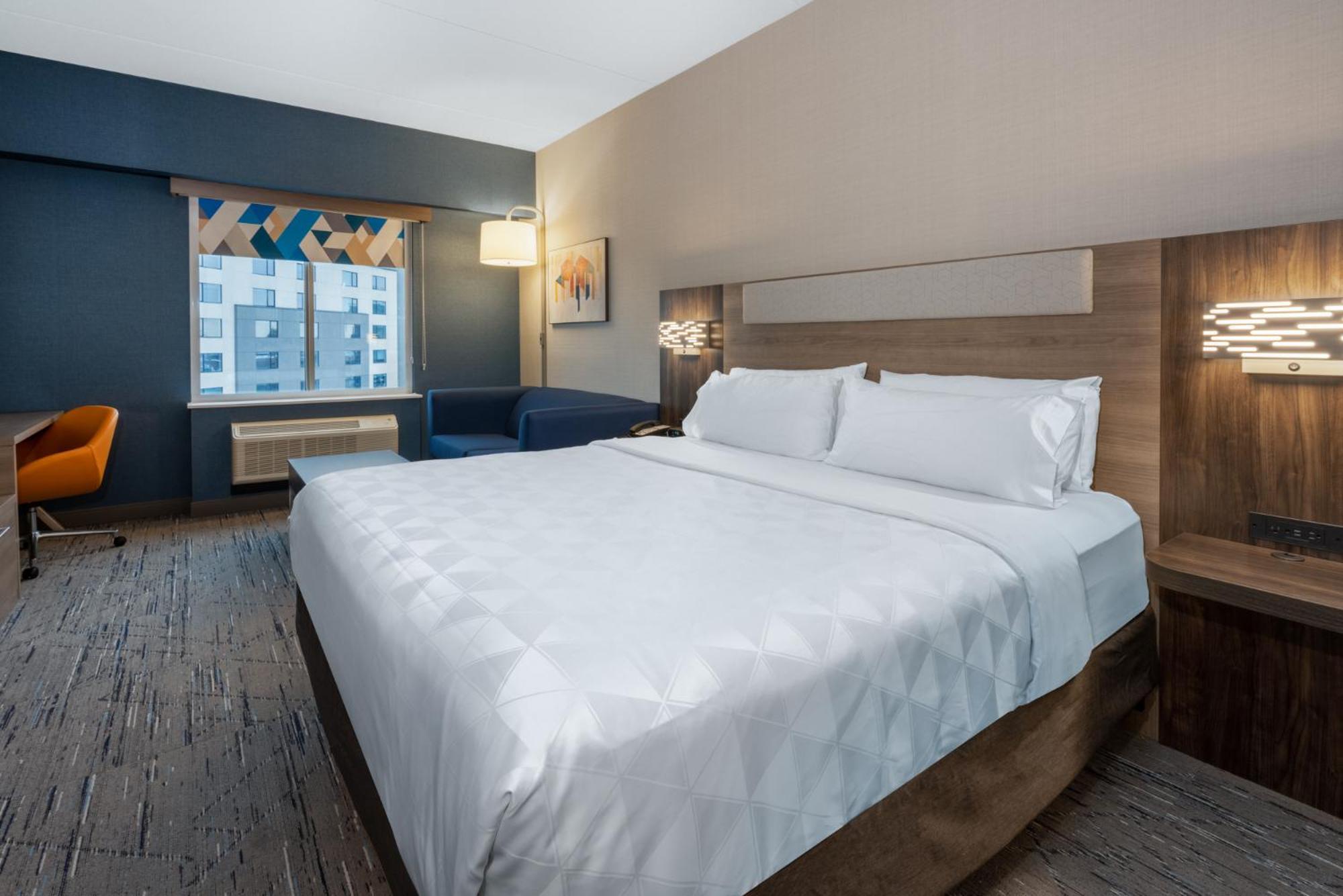 Holiday Inn Express & Suites Vaughan-Southwest By Ihg Εξωτερικό φωτογραφία