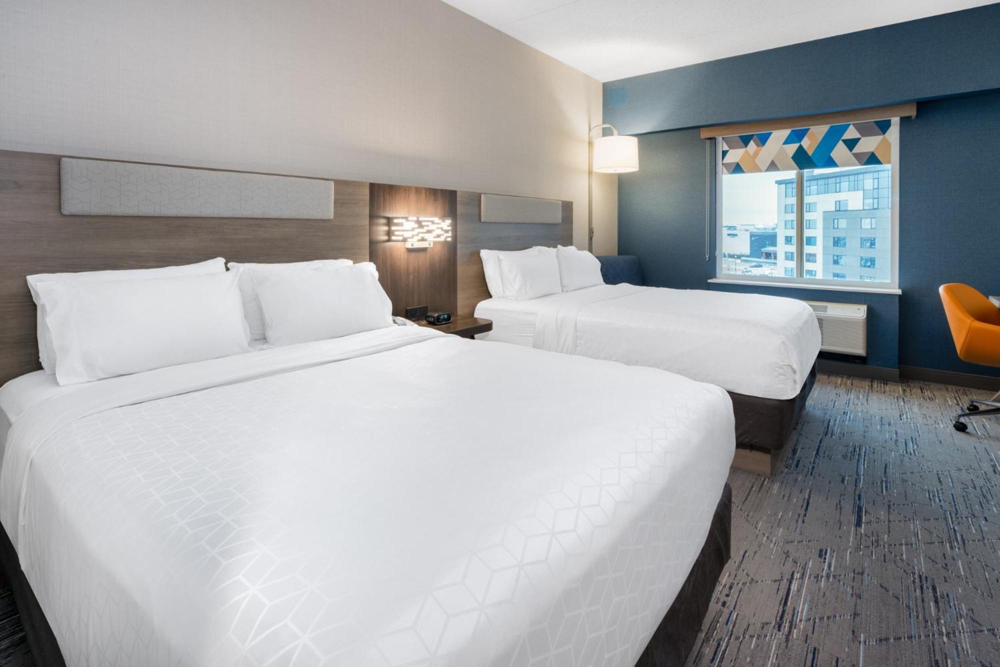 Holiday Inn Express & Suites Vaughan-Southwest By Ihg Εξωτερικό φωτογραφία