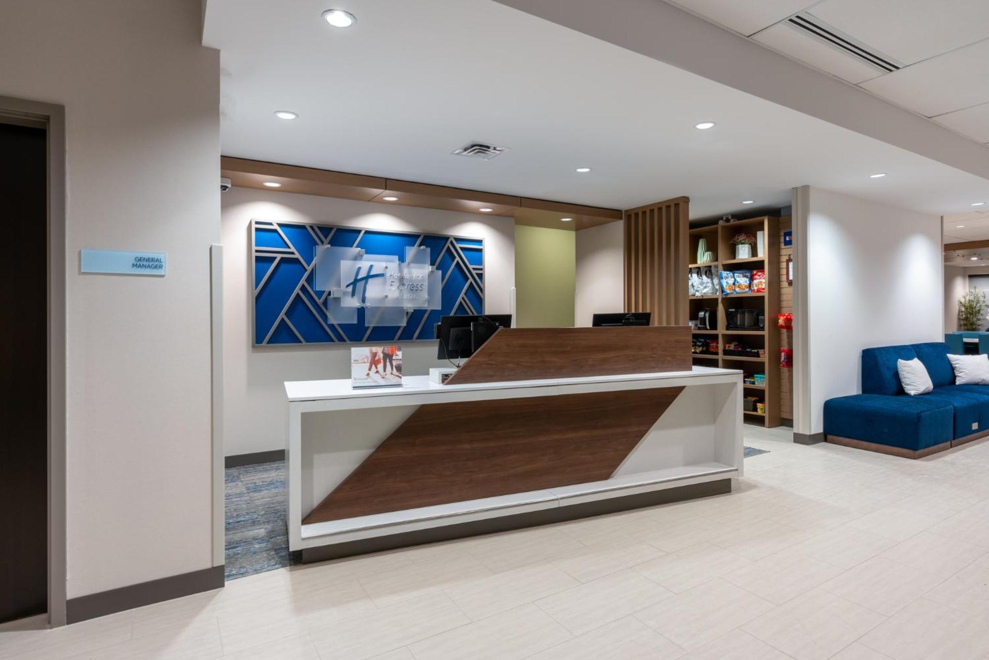 Holiday Inn Express & Suites Vaughan-Southwest By Ihg Εξωτερικό φωτογραφία