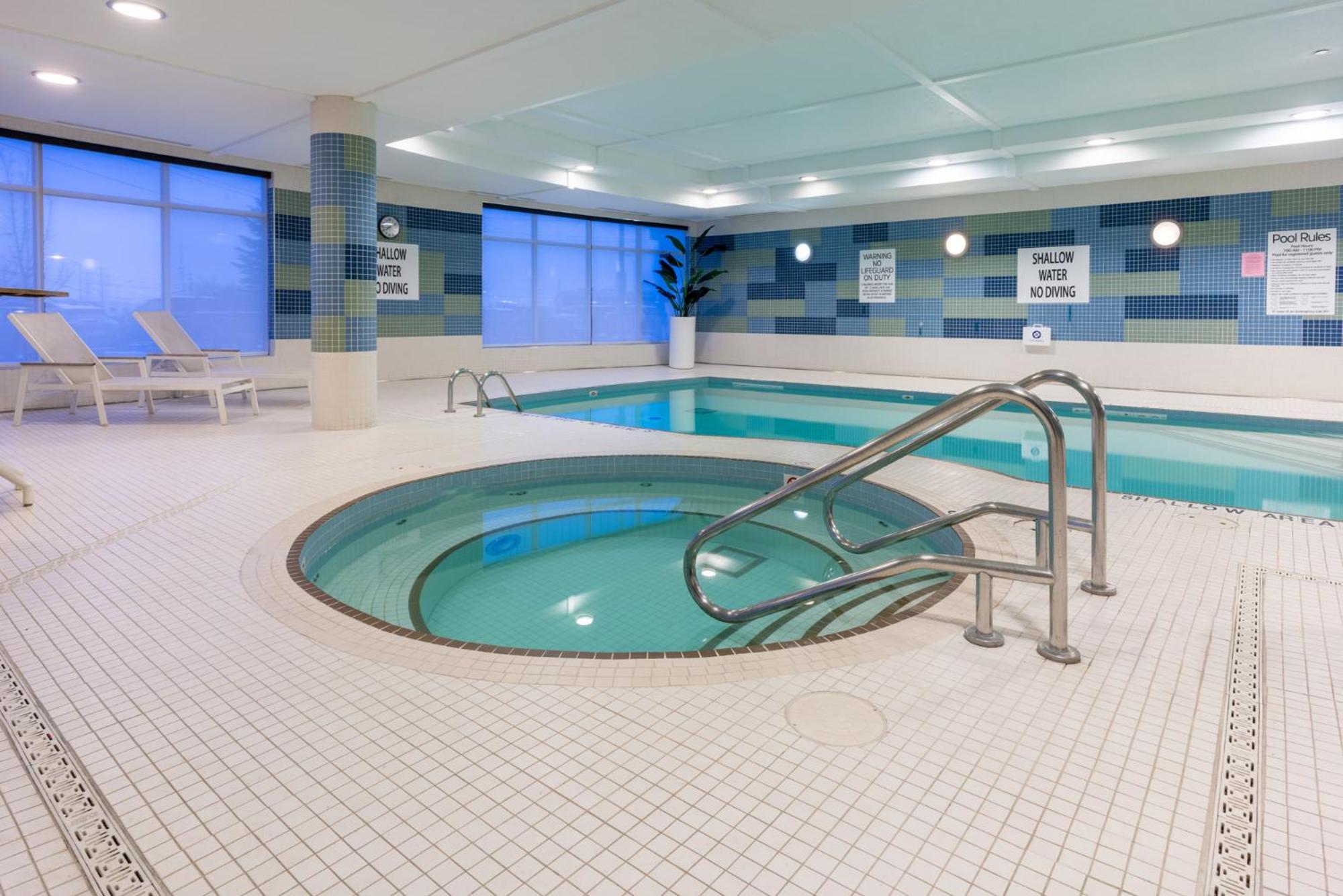 Holiday Inn Express & Suites Vaughan-Southwest By Ihg Εξωτερικό φωτογραφία