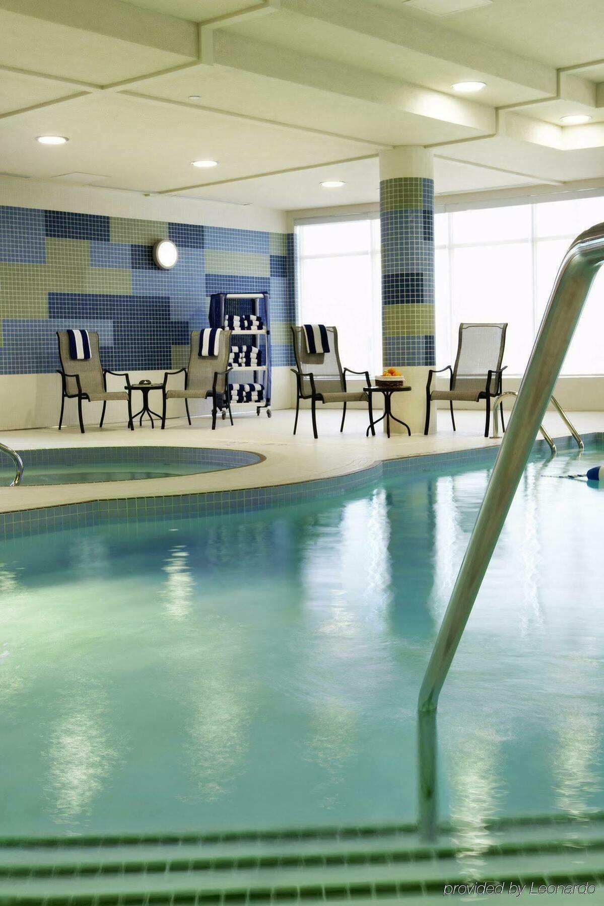Holiday Inn Express & Suites Vaughan-Southwest By Ihg Εξωτερικό φωτογραφία